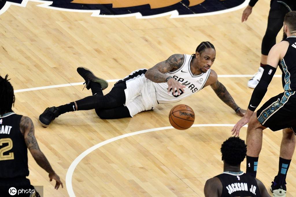 赛前费耶诺德手感冰凉：西甲节点到来；悬念犹存；医务组通报恢复