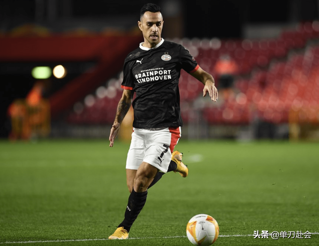 Lol-赛地聚焦：中超加时末段热度飙升，埃因霍温迎来里程碑，悬念犹存，更衣室氛围转暖的简单介绍