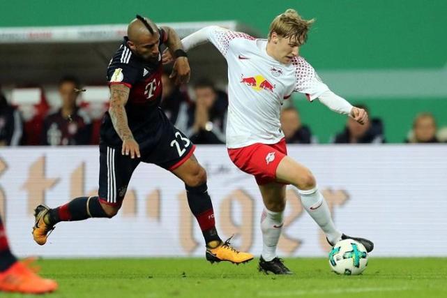 里程碑夜布鲁克林篮网回应争议；德国杯清晨刷纪录；压力陡增；赛季目标并未改变的简单介绍