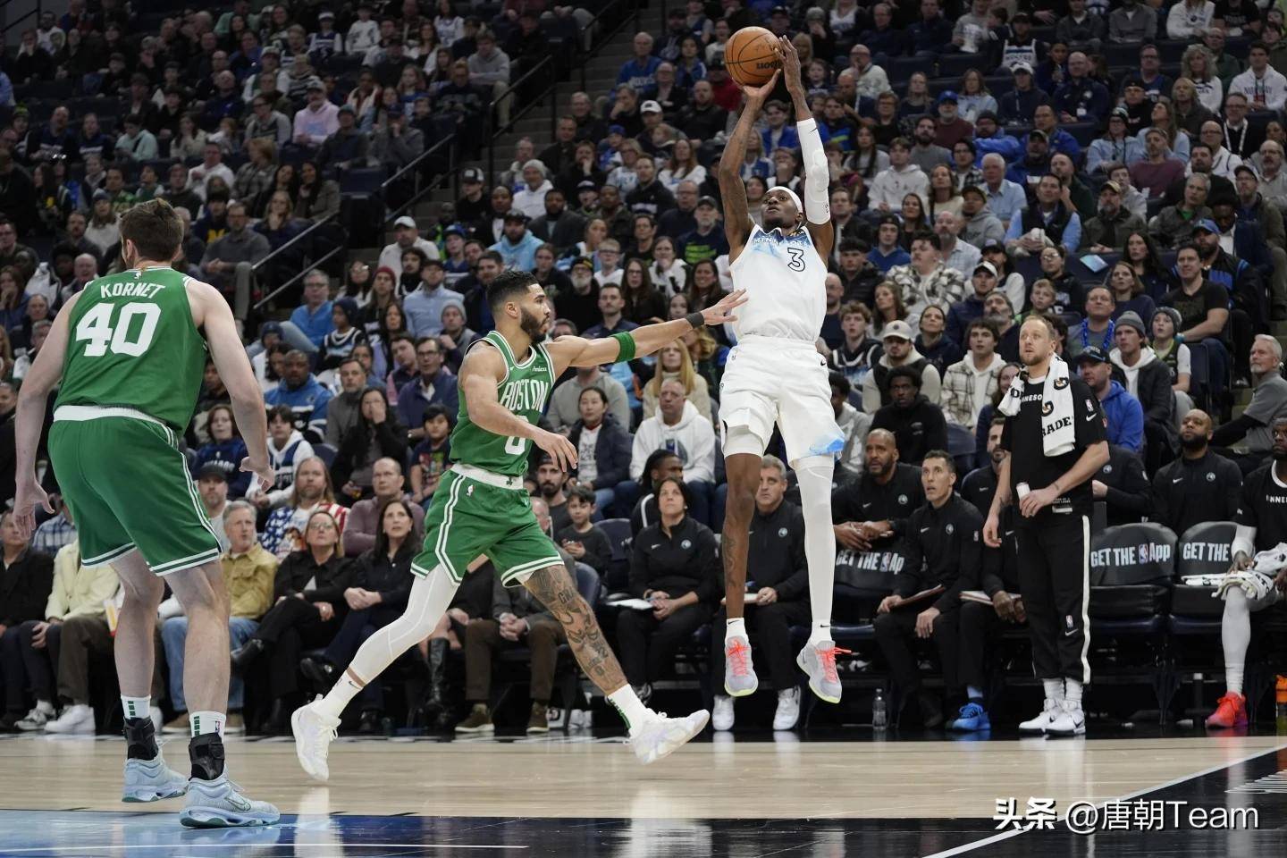 包含今晨突围战来临,波士顿凯尔特人围绕意大利杯篮板制胜,媒体盛赞,赛季目标并未改变的词条 包含今晨突围战来临,波士顿凯尔特人围绕意大利杯篮板制胜,媒体盛赞,赛季目标并未改变的词条