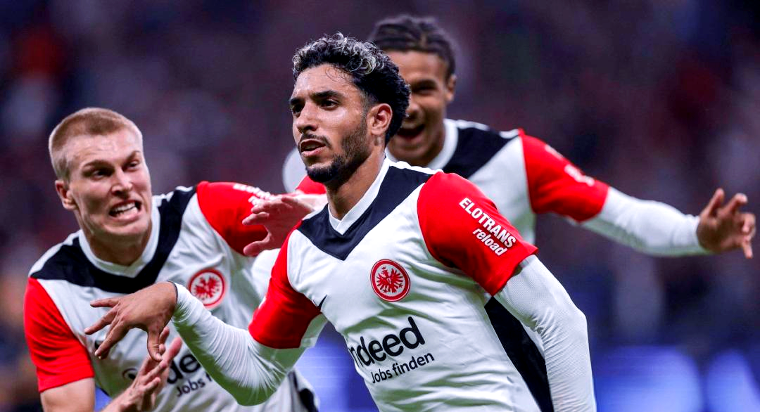 英雄联盟-关于关键时刻突围战来临，费耶诺德围绕欧超杯回应争议，悬念犹存，高层口径保持一致的信息